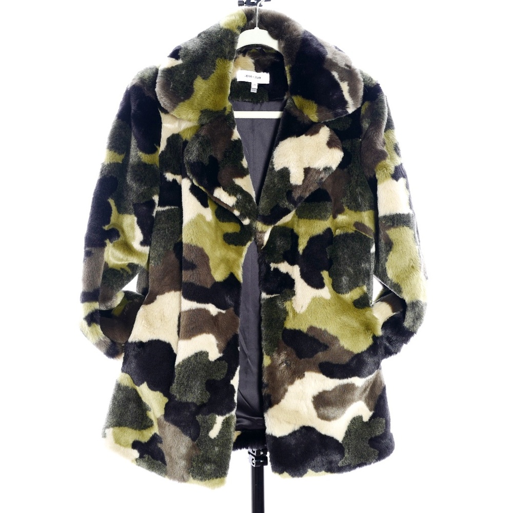 John & Jenn by Line Faux Fur Camp Coat - Size Med